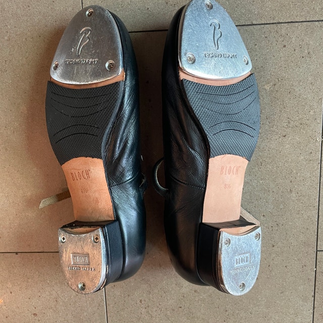 Bloch Black leather Mary Jane tap shoes with ankle strap-Size 8 - photo 3