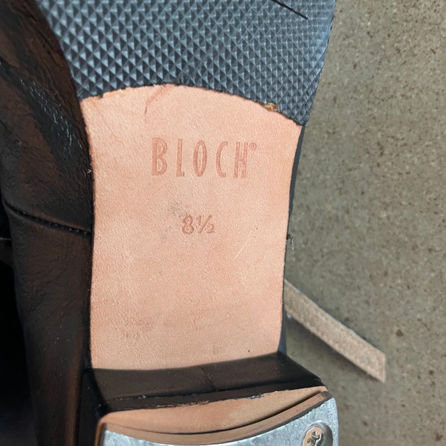 Bloch Black leather Mary Jane tap shoes with ankle strap-Size 8 - photo 4