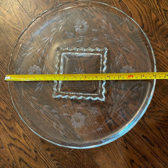 Large 14" Round Vintage Cornflower Radiance glass plate platter - photo 2