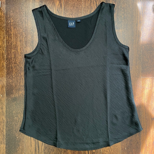 Satin Gap Scoopneck Tank Top-NEW (no tag) Small