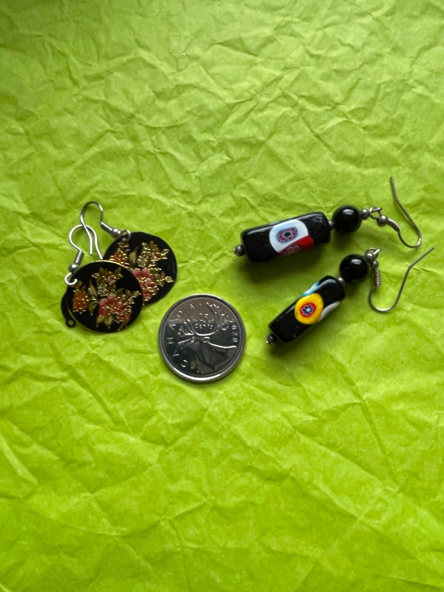 2 pairs cute black earrings for pierced ears-Great deal - photo 4
