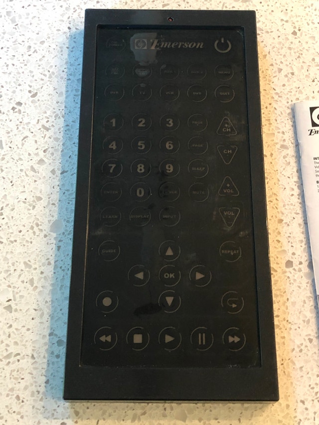 Emerson Jumbo Universal Remote Control - photo 3