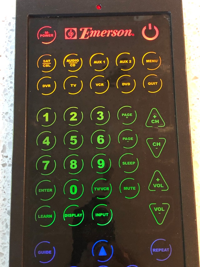 Emerson Jumbo Universal Remote Control - photo 4