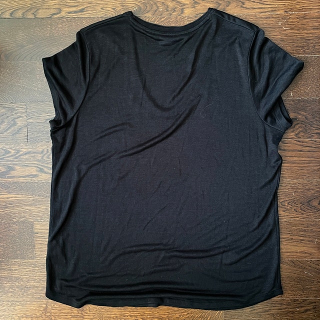Vince Black V-neck T-shirt-Large - photo 3