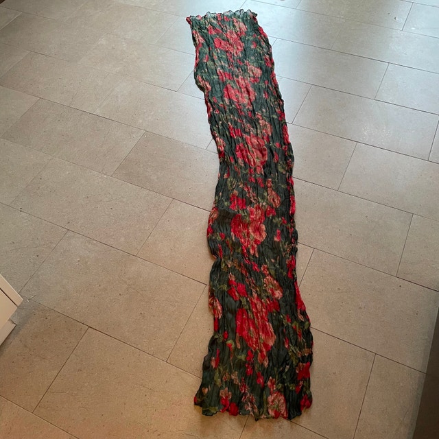 Sheer Floral scarf - 62" x 20" - photo 4