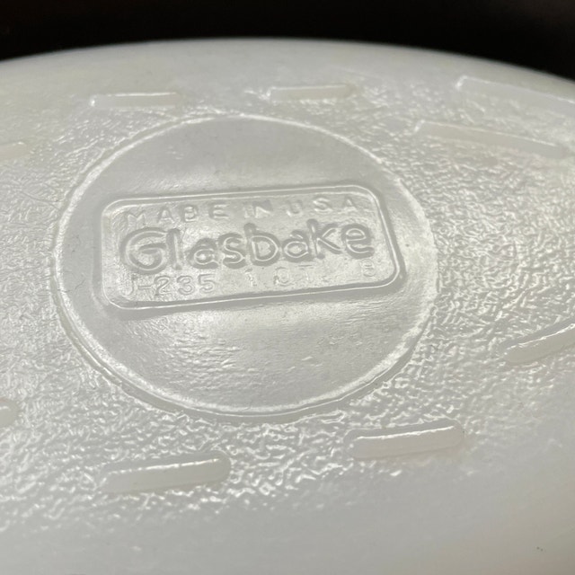 Vintage Glasbake Milkglass Casserole Atomic Starbursts - photo 4
