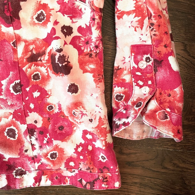 Pretty Tabi Floral Linen shirt/jacket- Red and White -Medium - photo 3