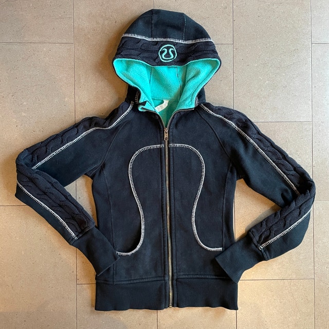 Lululemon Special edition cable knit Scuba Zip Hoodie-Size 2