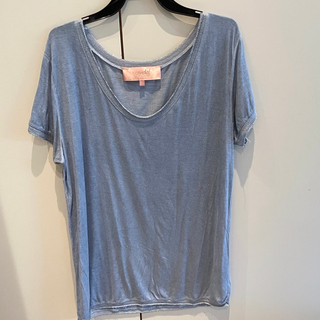 Scandal Italy Luisa Blue T-shirt - Size Medium