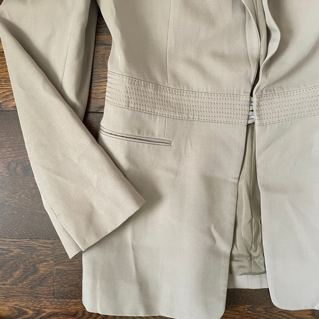 Stunning Marlowe Light Beige Blazer 100% wool-Size 38 (US 2-4) - photo 2