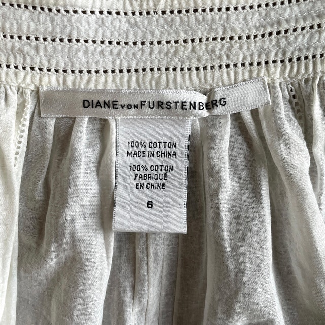 Diane Von Furstenberg White Ruffle V-neck Cotton Blouse-Size 6 - photo 3