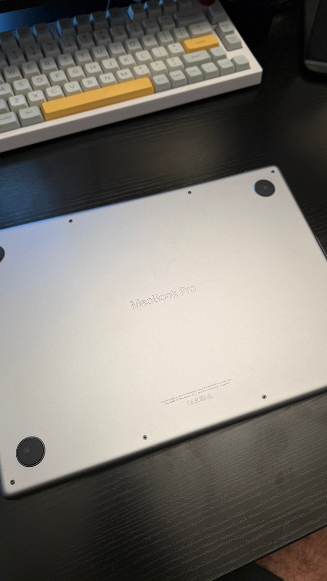 Apple MacBook Pro M1 Pro - 16 GB/512 GB - photo 5