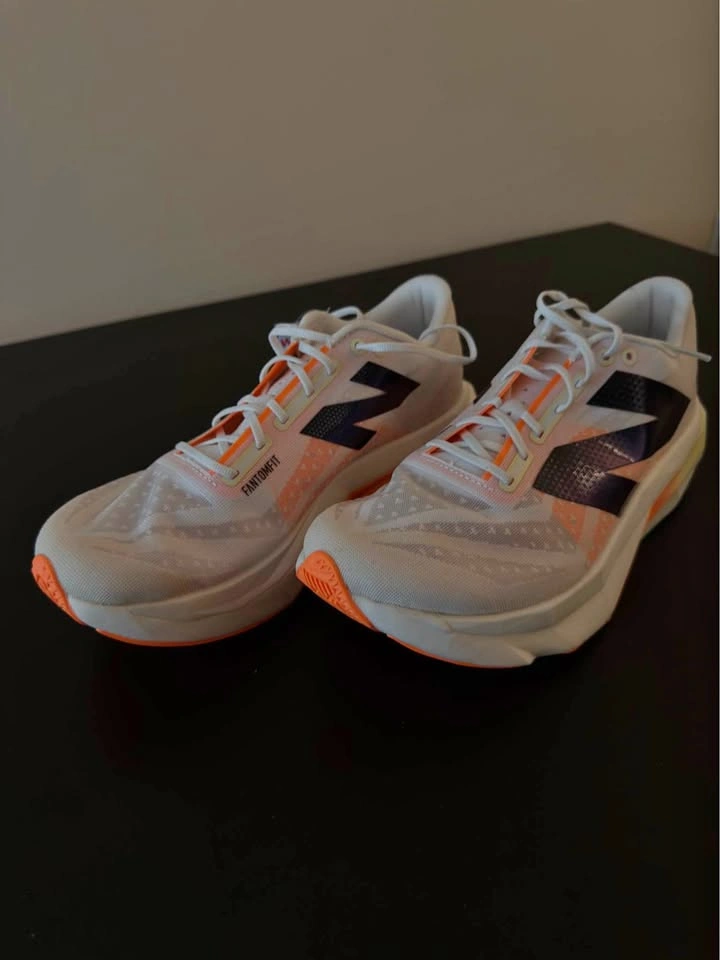 New Balance FuelCell SuperComp Elite v4 Running Shoes Size 8.5