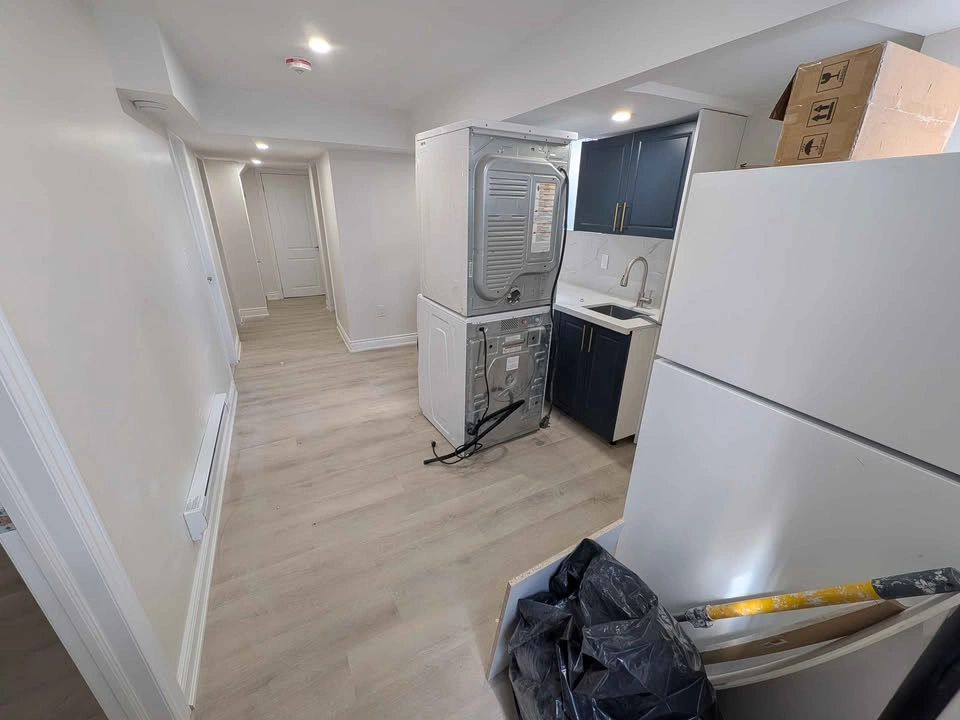 3 Beds 2 Baths - House - photo 4