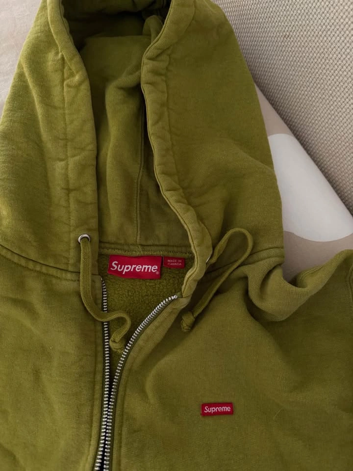 Supreme zip-up hoodie - Size M - photo 2