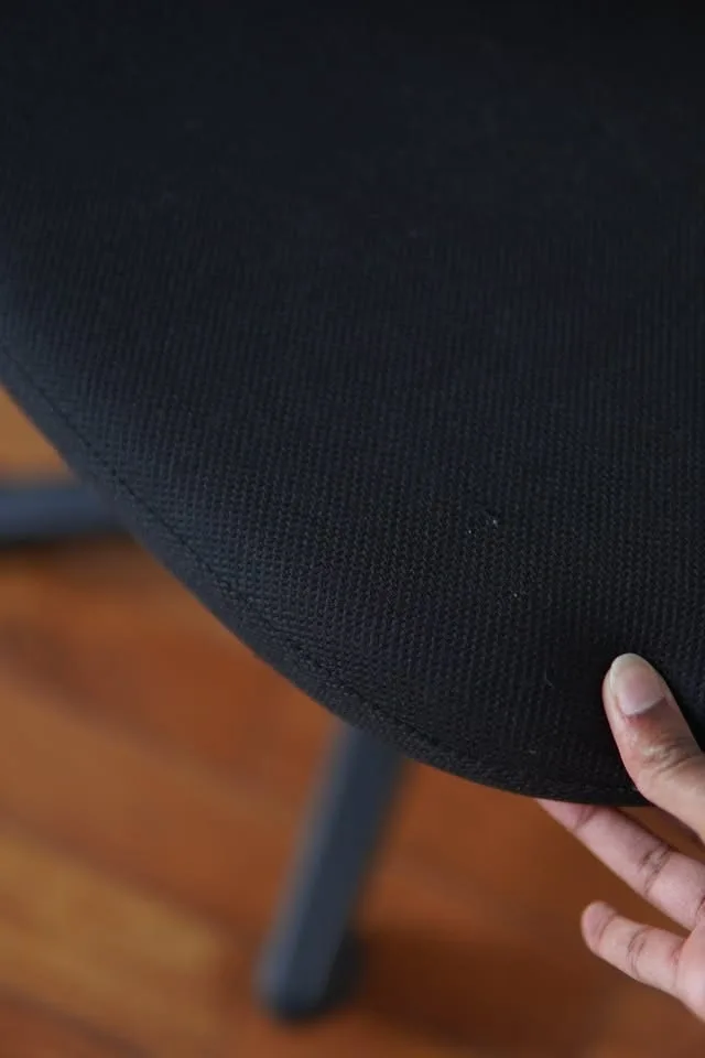Black Mesh Back Armless Office Chair - photo 3