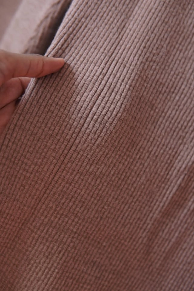 Mauve Ribbed Knit Dress with Gold Chain Detail - photo 2