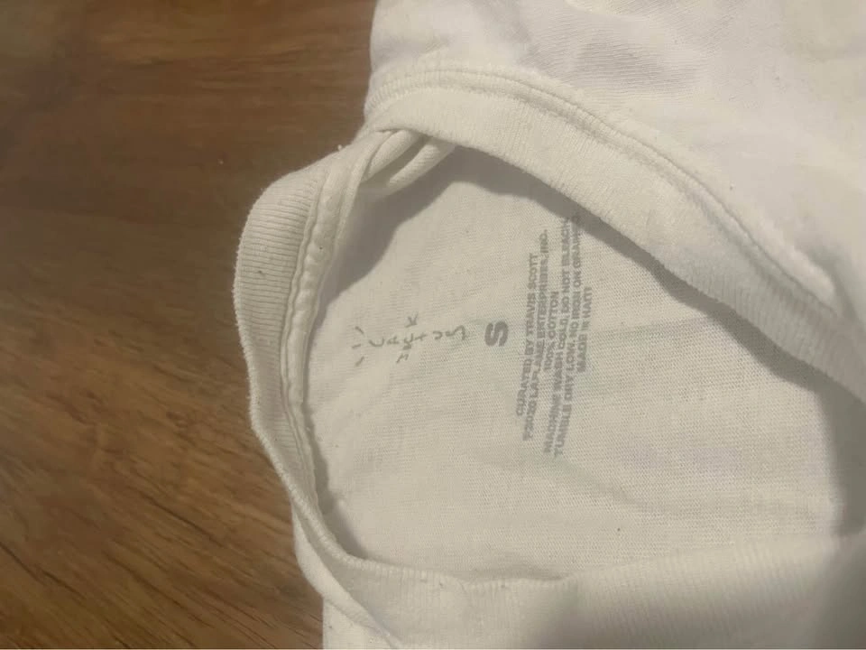 Travis Scott McDonalds collab tshirt - photo 5