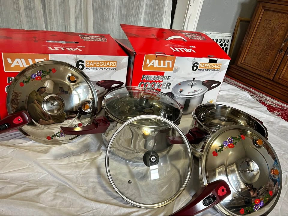 BRAND NEW PRESSURE COOKER