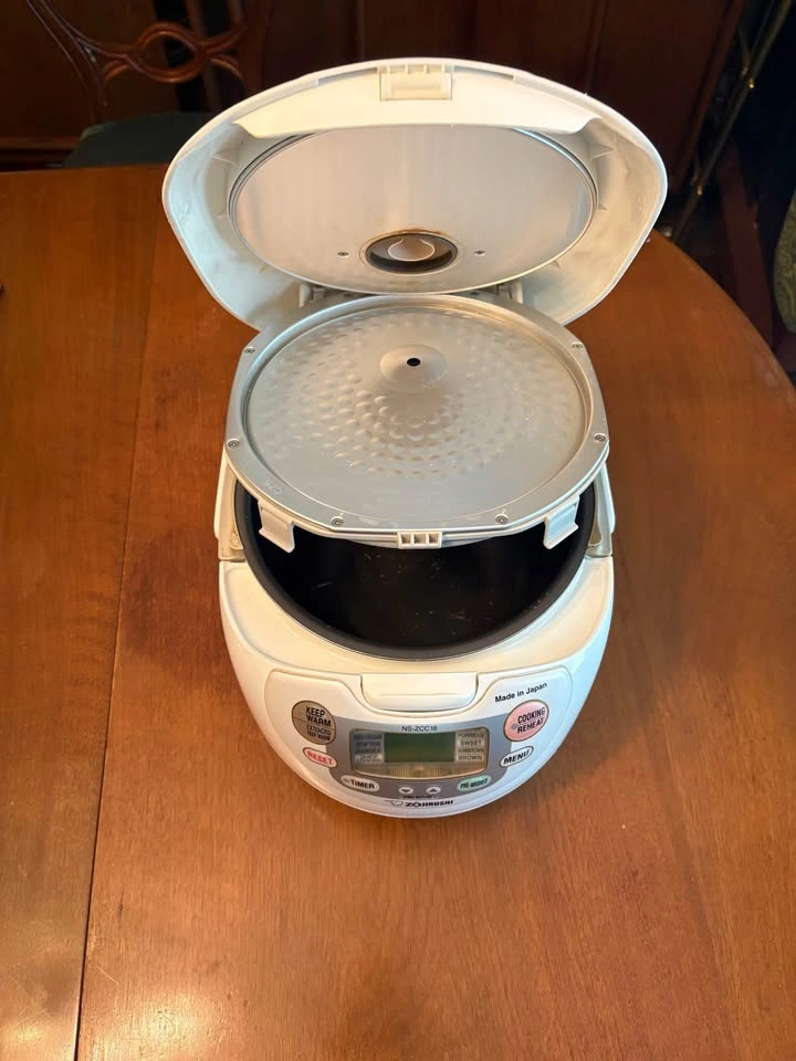 Zojirushi Neuro Fuzzy NS-ZCC18 Rice Cooker (10 Cup) - photo 3