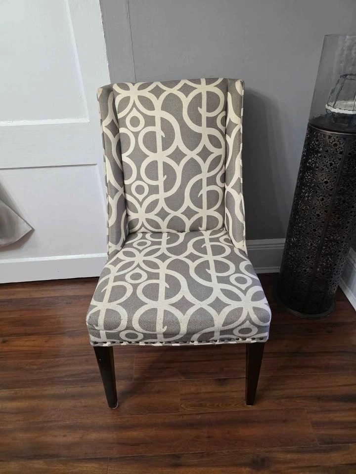 Pair of Pier 1 Dining Chairs - photo 5