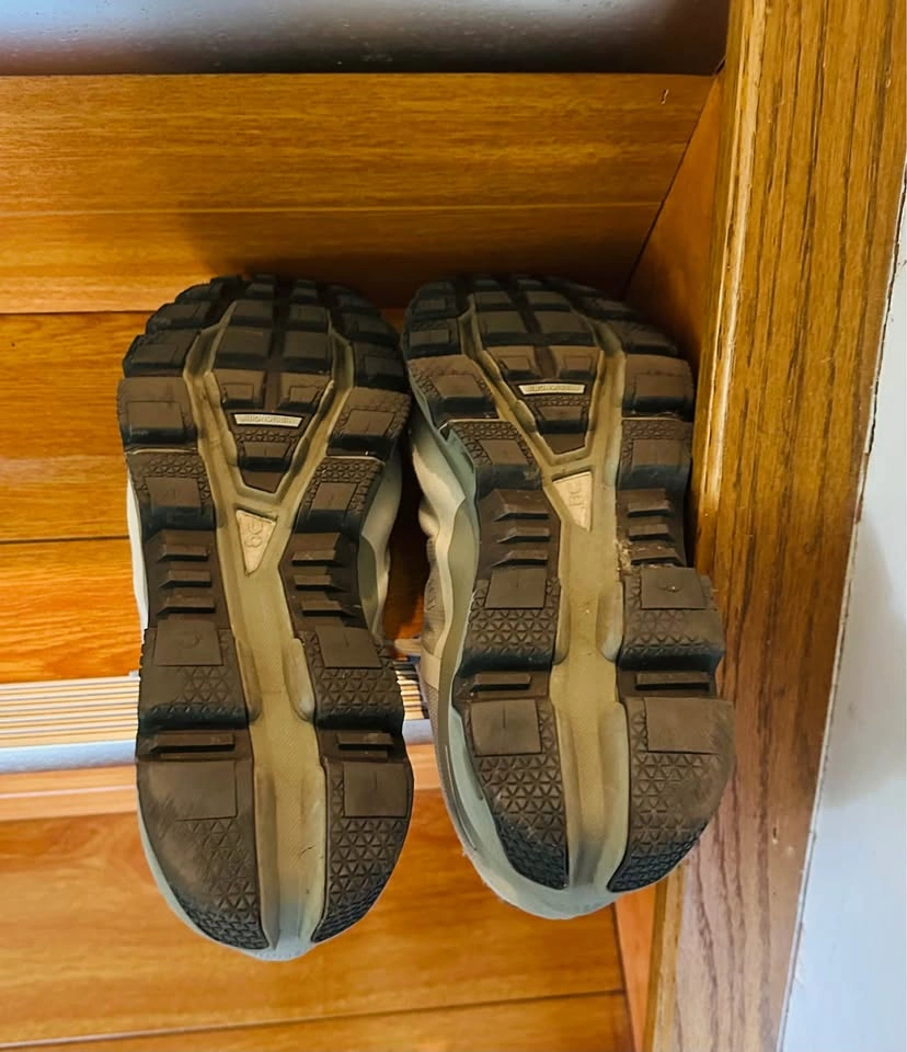 On Cloudventure Shoes - photo 4