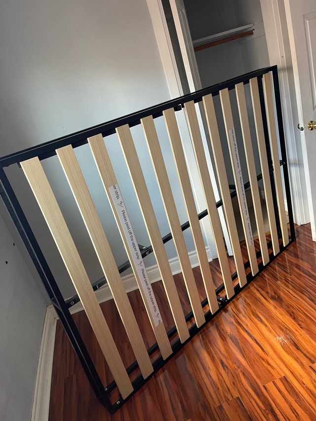 Full/Double - Low Profile Bed Frame w/Slats