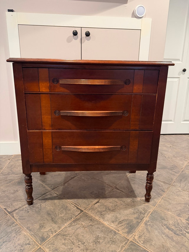 Vintage dresser -Solid wood - photo 2