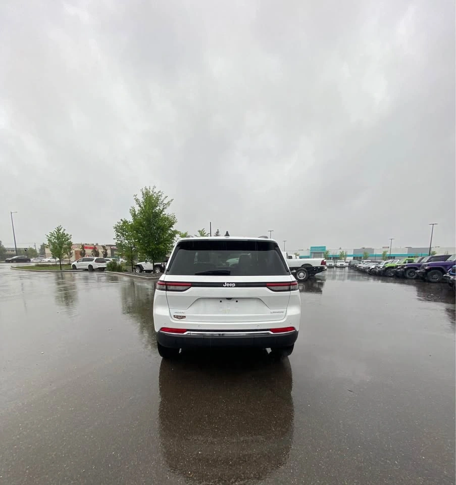 2025 Jeep Grand Cherokee - photo 5