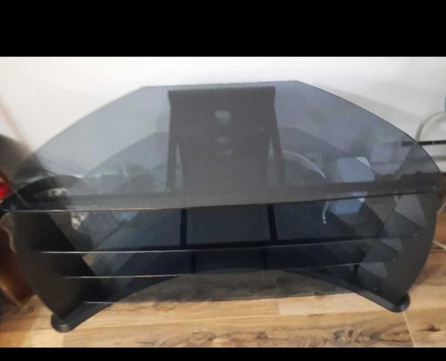 TV Stand/Entertainment Stand