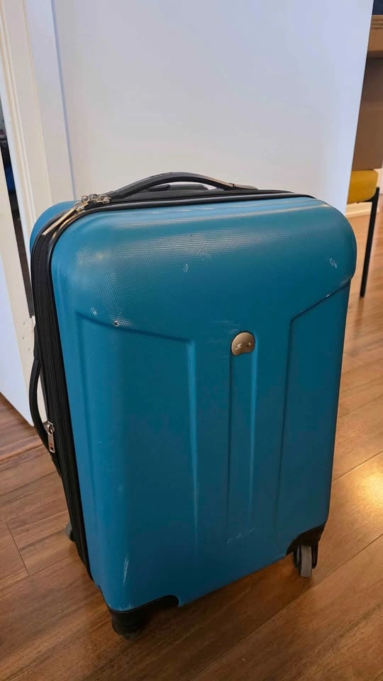 Suitcase - photo 3