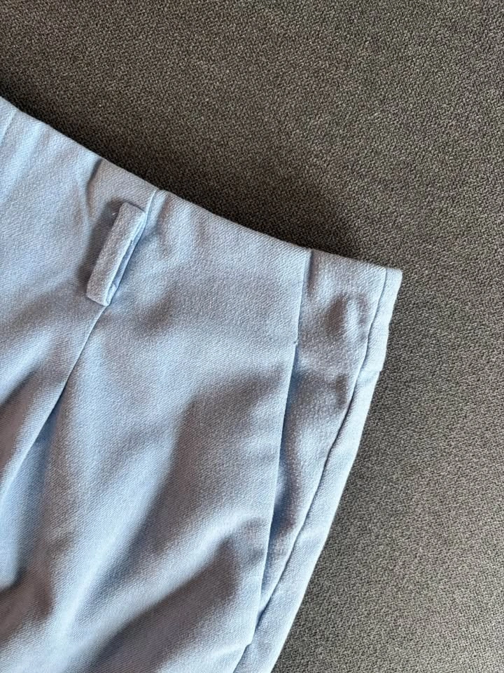 Uniqlo Women’s Smart Shorts Size XL - photo 4