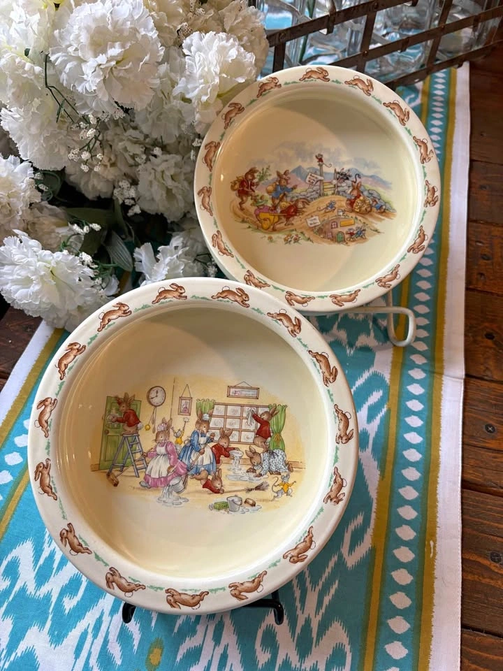 Vintage Royal Doulton Bunnykins Rimmed Bowls Pair