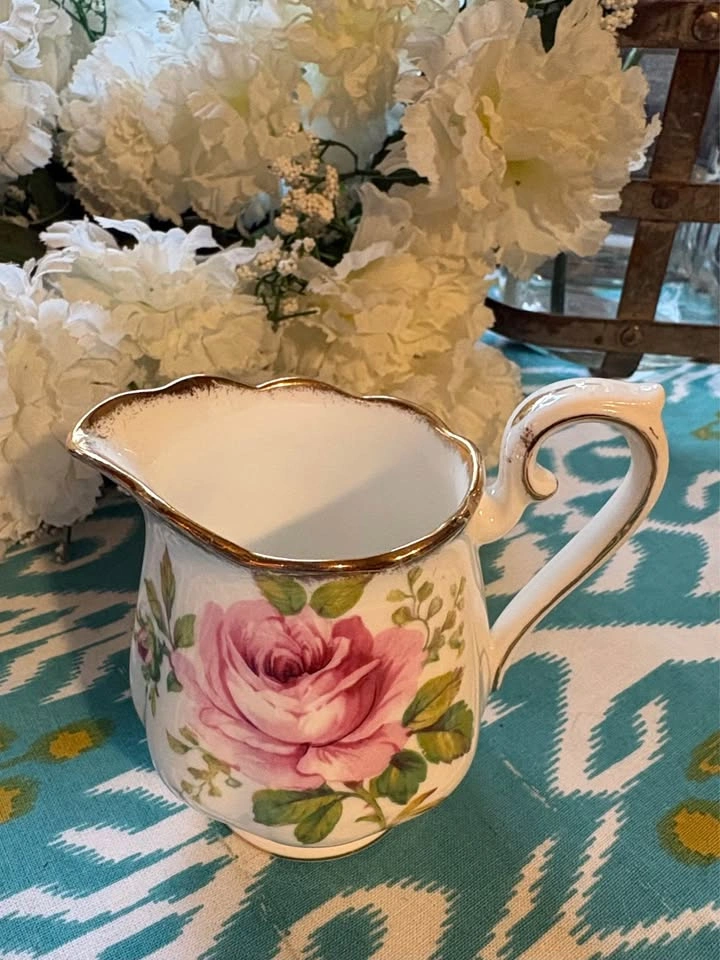 Royal Albert American Beauty Bone China Creamer - photo 4