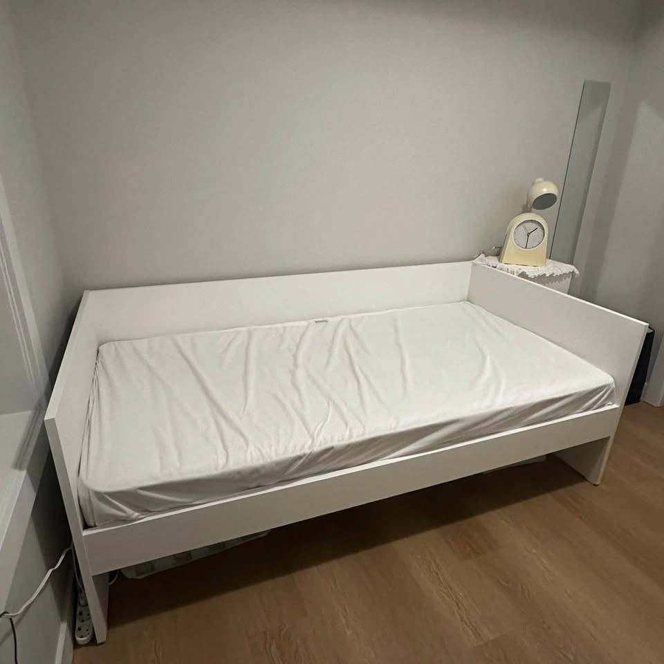 IKEA VIHALS Day-bed with Mattress - photo 2