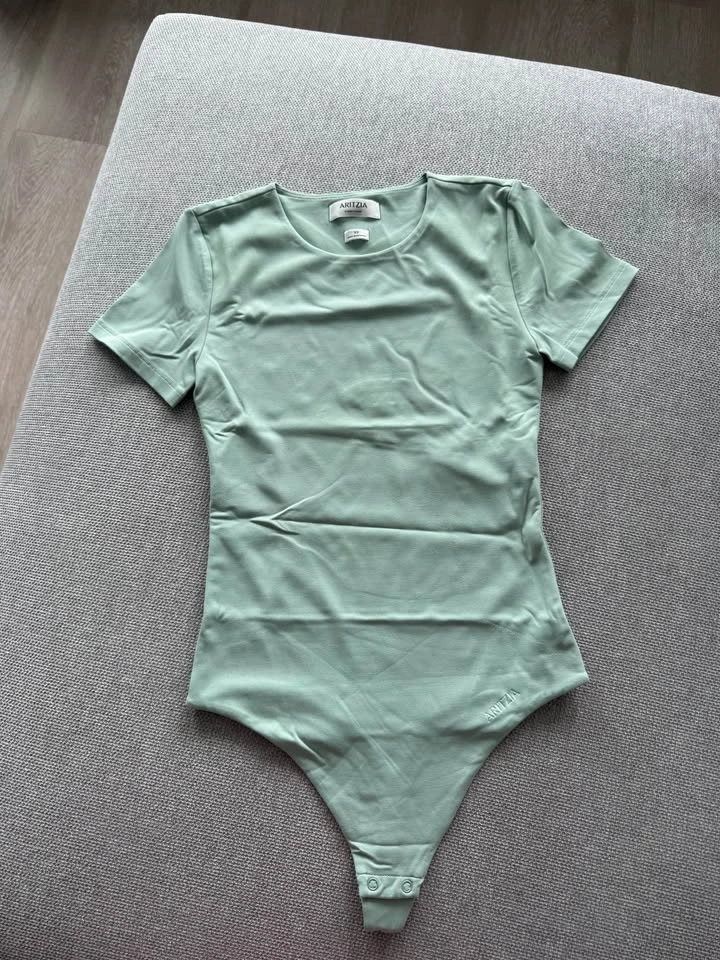 Aritzia Contour Short Sleeve Bodysuits XS (2-pack) - photo 4