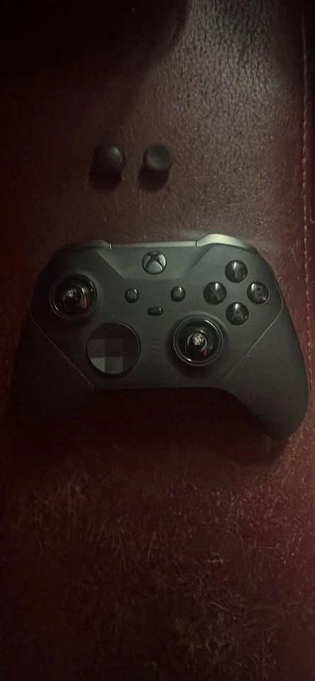 Microsoft Xbox Elite Series 2 Wireless Controller - photo 2