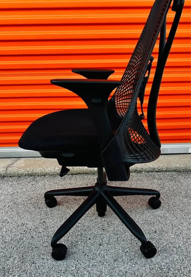 Herman Miller Sayl Chair – Black - photo 3
