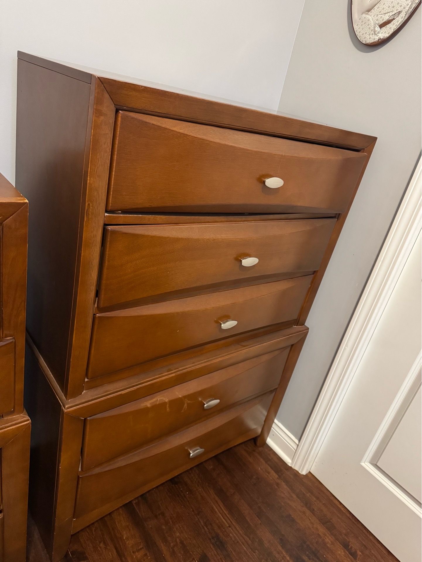 Dresser - photo 2