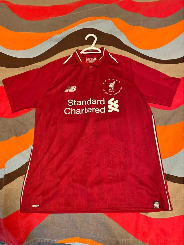 Authentic new balance liverpool jersey men’s size L