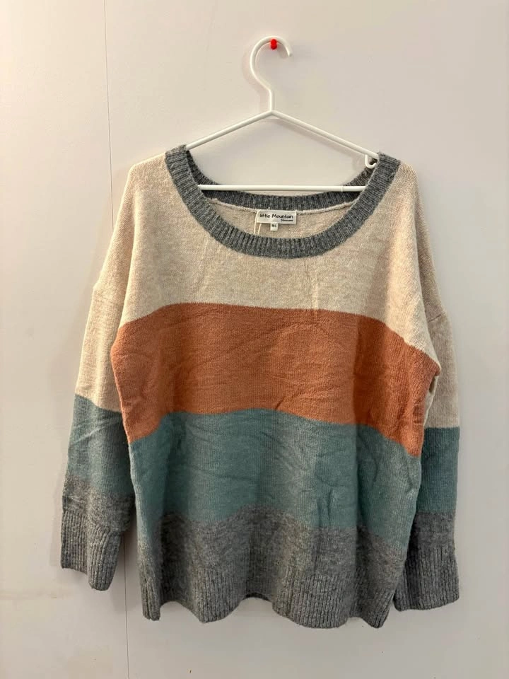 Sweater size M/L