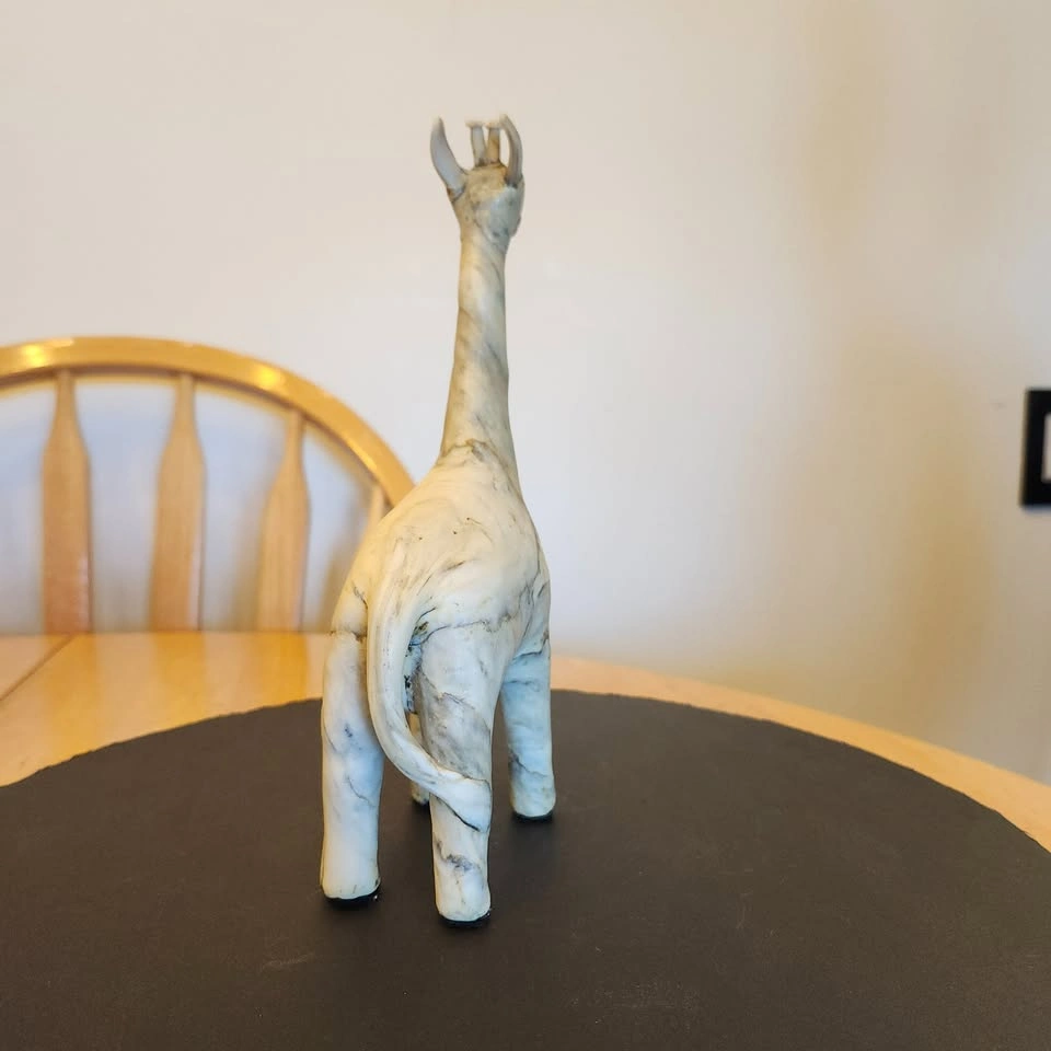 'Suzi', a Handcrafted Shell Craft Giraffe Figurine - photo 3