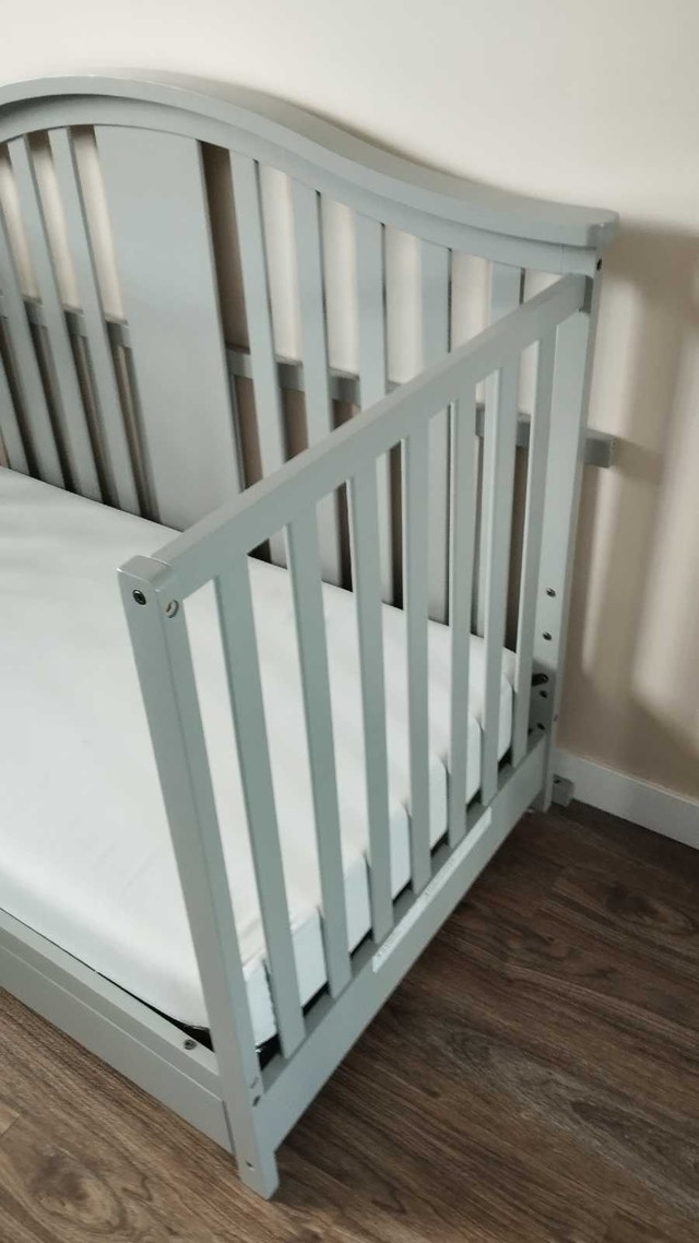 Graco Baby Crib - photo 2