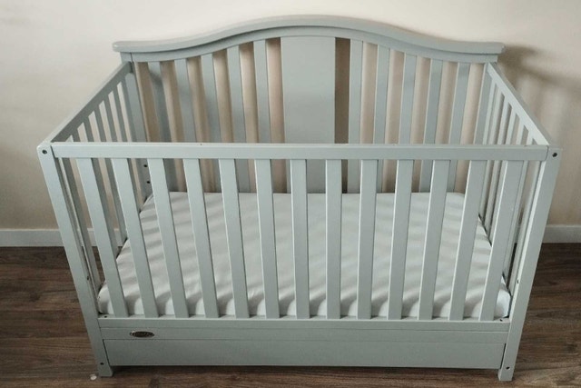 Graco Baby Crib - photo 5