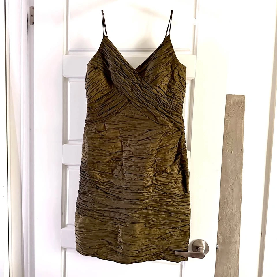 Olive Green Ruched V-Neck Spaghetti Strap Prom Bridesmaid Dress