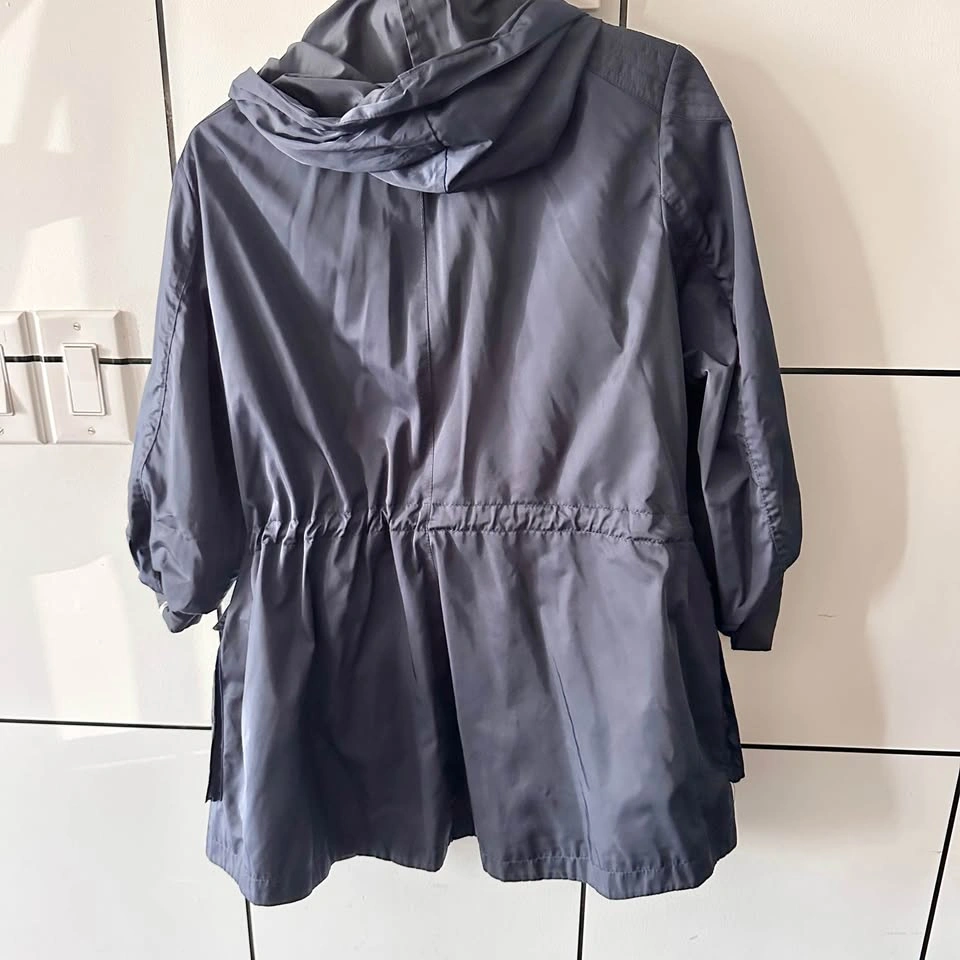 BCBGeneration Navy Hooded Anorak water resistant raincoat Size M - photo 3