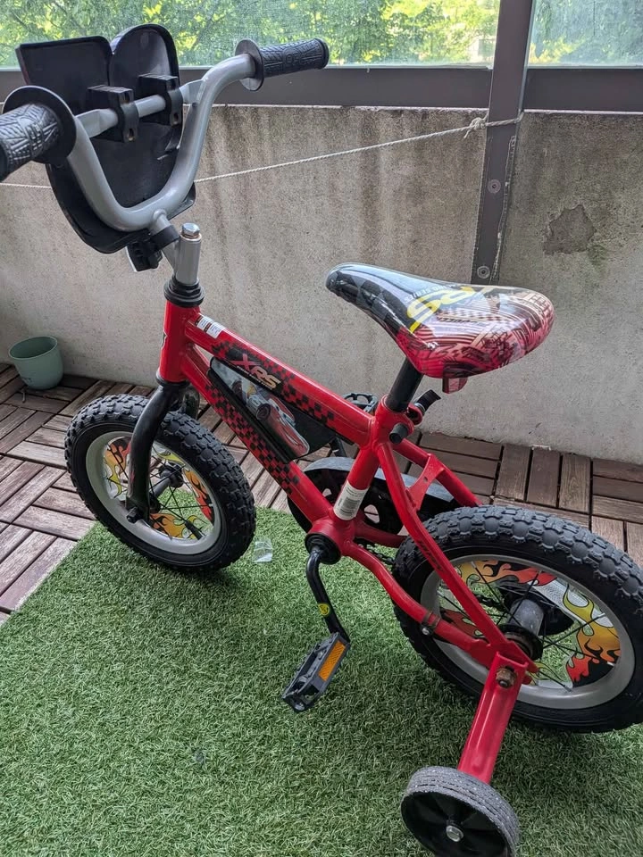 Radio flyer tricycle, 12 inch kids bicycle and Fisher Price scoo - photo 5