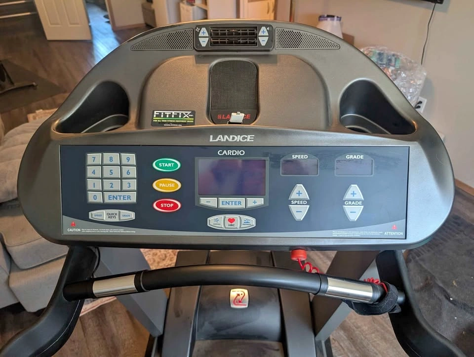 Landice L8 Cardio Treadmill
