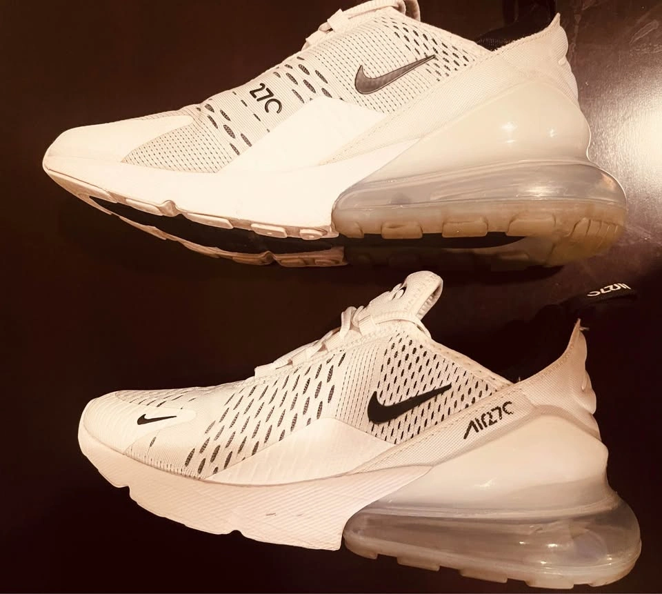 Woman’s Size 8 NIKE Air Max 270 - photo 3
