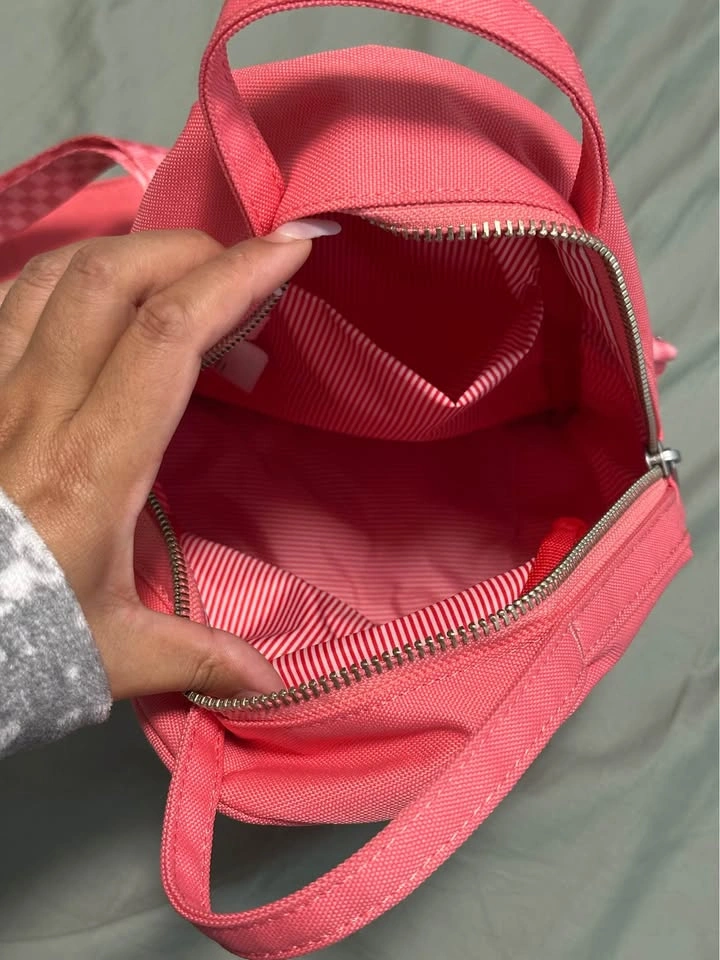 Small Herschel backpack - photo 2